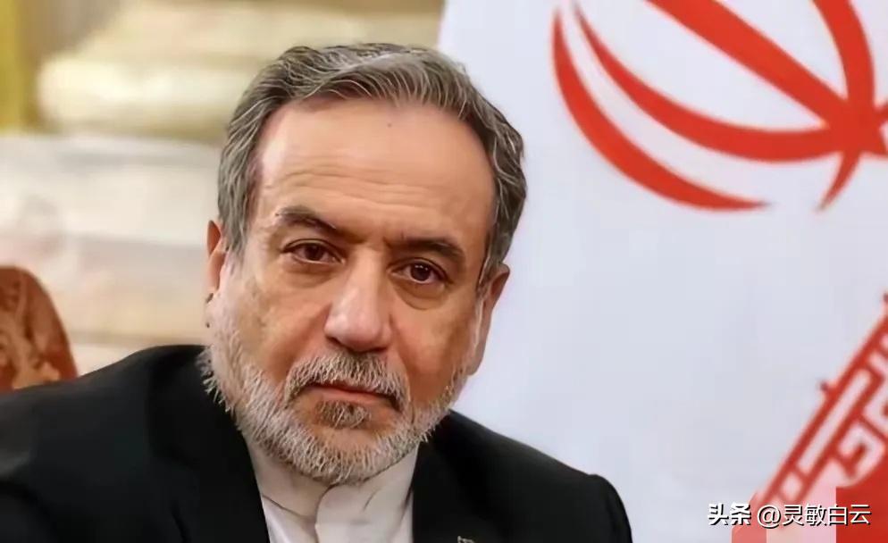 伊朗最新消息！
2026年2月28日，伊朗伊斯兰革命卫队突然宣布，在海上反击中发