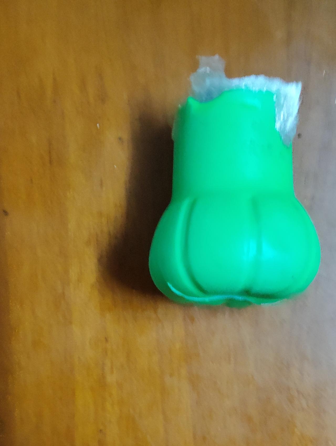 这段时间不知道什么原因？在液化器灶上煮东西时，蓝色火苗混有橙色，还把锅底也弄黑了