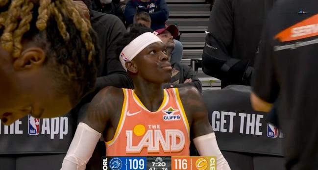 骑士大将施罗德真是让人大吃一惊！在昨天骑士主场以136：131击败魔术的比赛中，