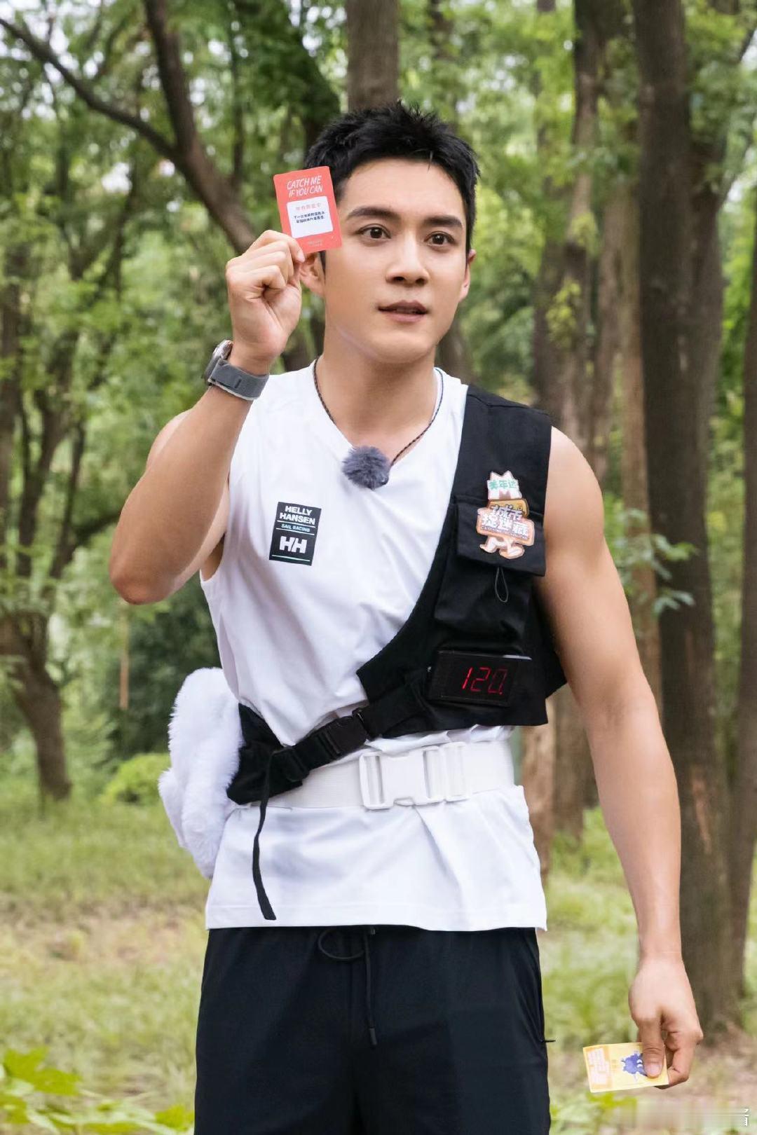#韩东君的绅士手#我就知道，你可以永远相信韩东君，我哥的绅士手谁看了不拍手叫好，