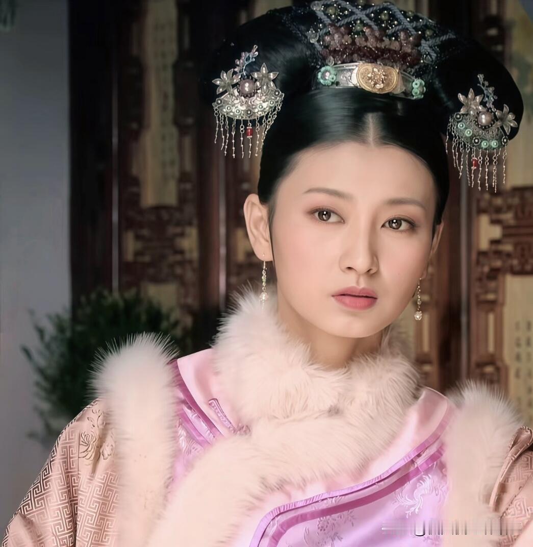 重温甄嬛传｜其实沈眉庄根本没那么好相处🤔
 
沈眉庄从小接受世家大小姐教育，家