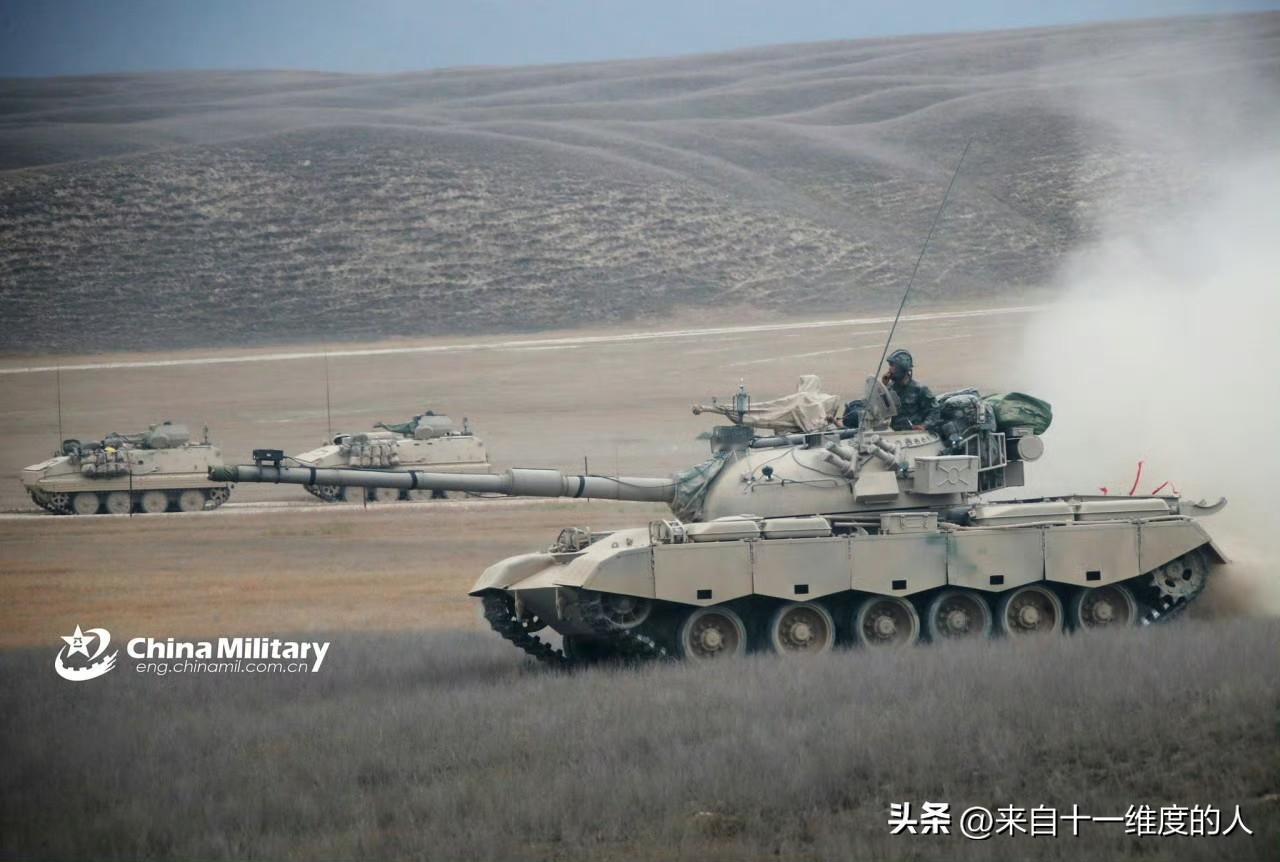 陆军还是要过苦日子啊！
看了这些老款坦克，我们陆军老大哥还是穷啊！还是落后啊！都