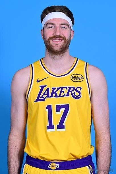 提议克里斯-保罗！！！湖人第15名阵容大名单推荐！

湖人在今天宣布裁掉了科比-