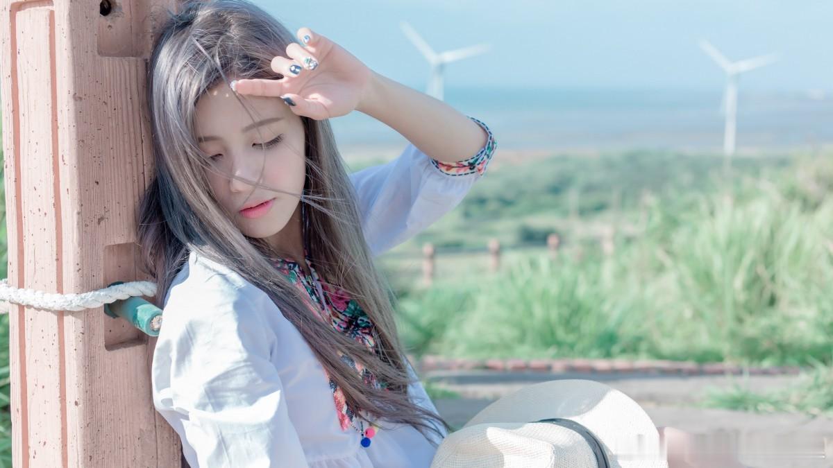 属马人属马人会保护属猴人。属马人活泼又外向，有着良好的人际关系，与属猴人在一起相