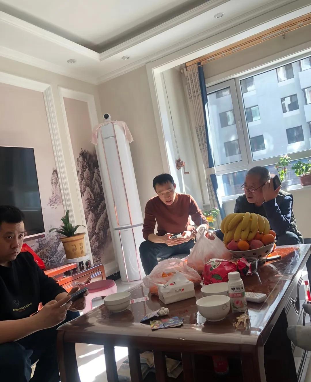 人在什么时候最容易飘？
存款三十万的时候。
手里存款三十万什么概念？
意味着你可