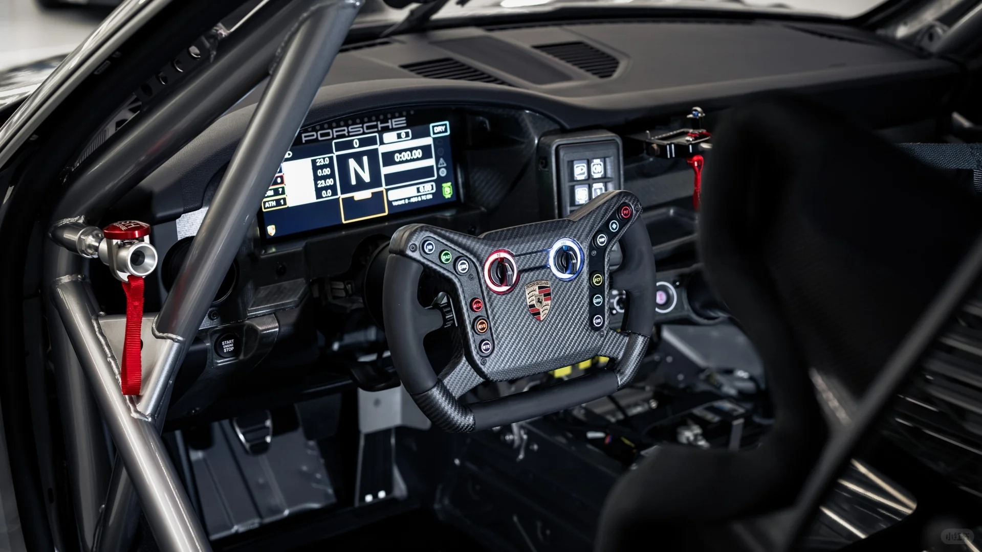 好车分享 PORSCHE 911 GT4 R，纠结的赛车，相比GT3组别，GT4