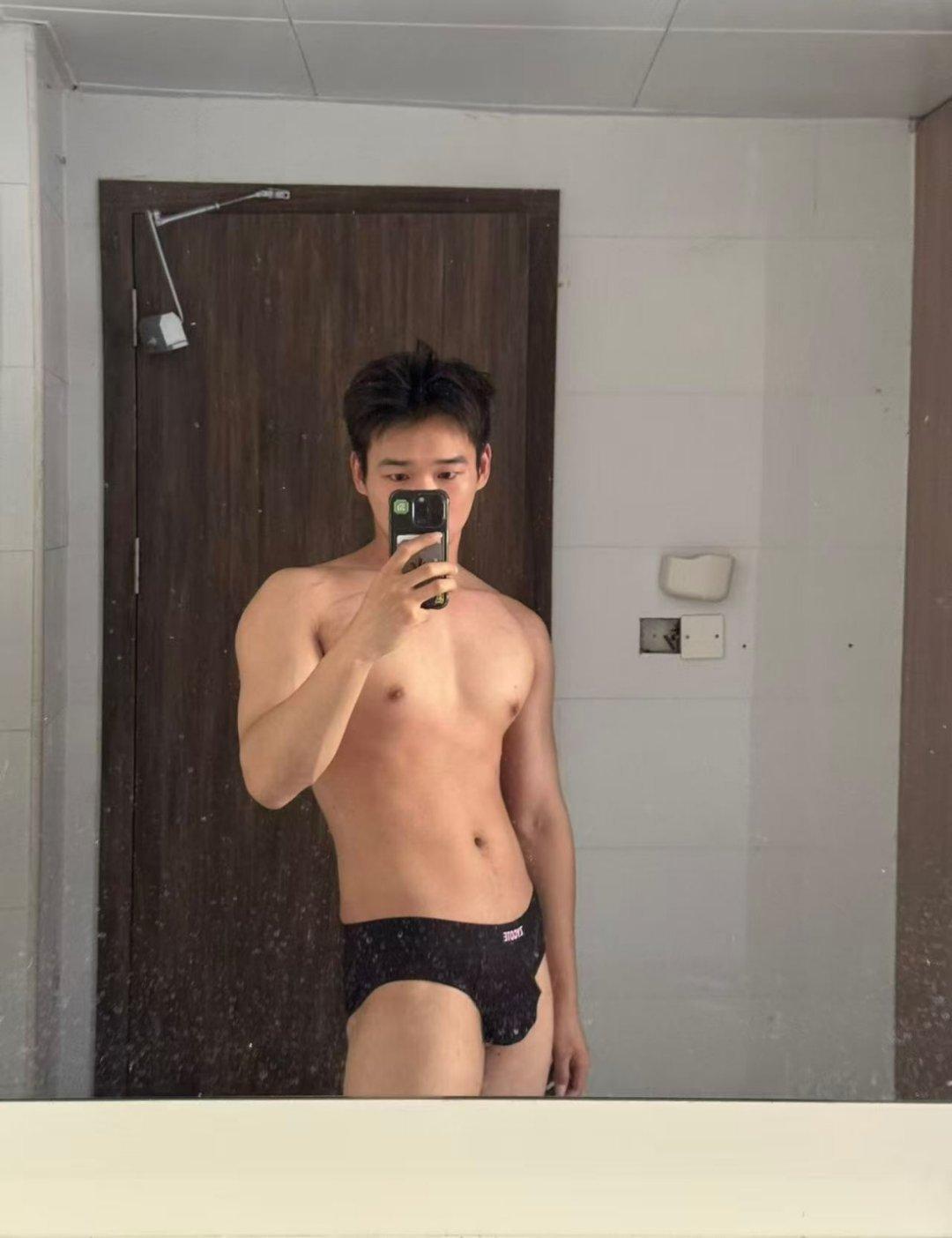 🤳 