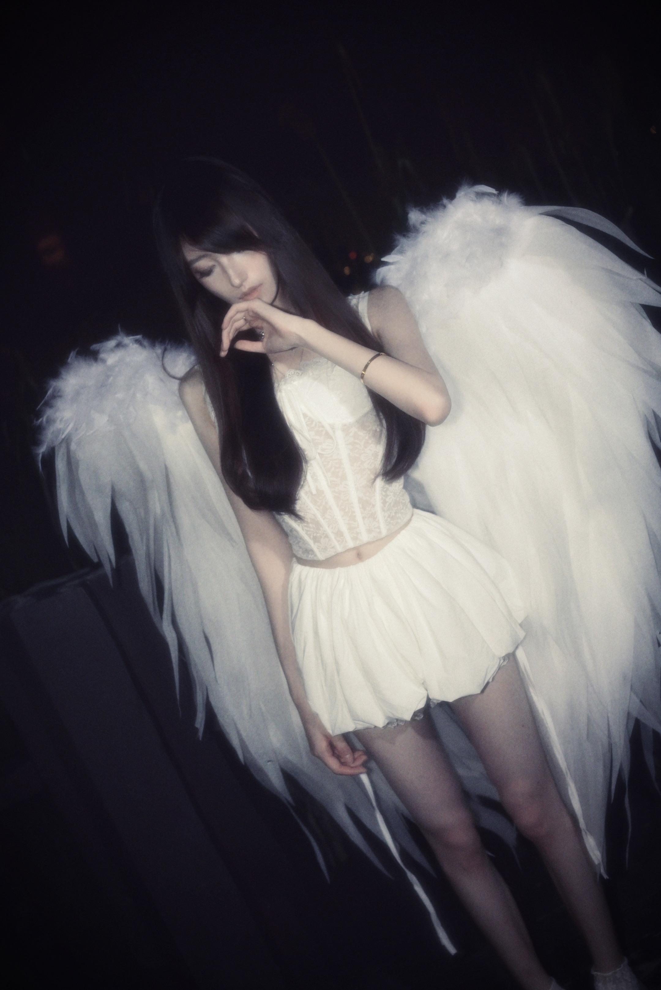 𓆩⁺₊⋆𝓐𝓷𝓰𝓮𝓵 ⁺₊拥有一点罪吧，我才能在天使中认出你