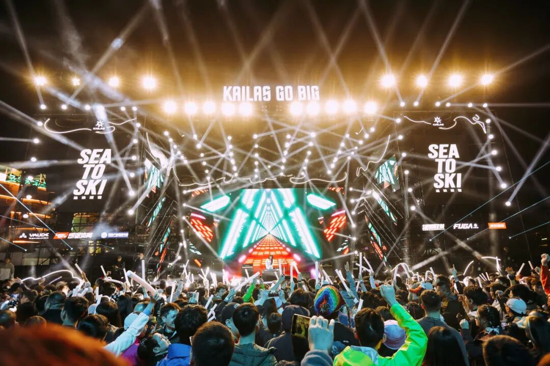 论年会，还是户外公司会玩