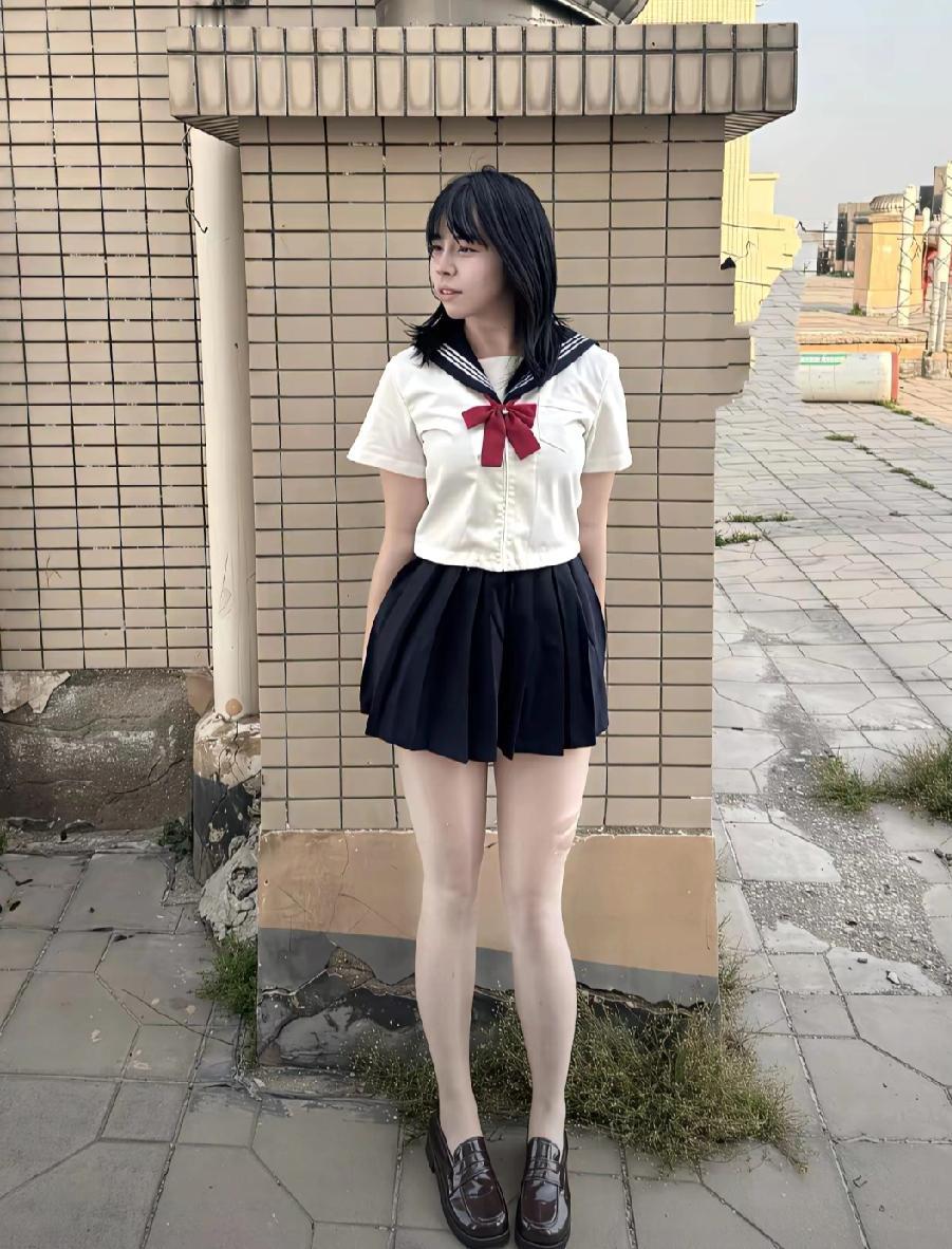 感情别较真，
较真伤自身。
对你好要记，
对你坏要弃。
别求谁理解，
自己最明白