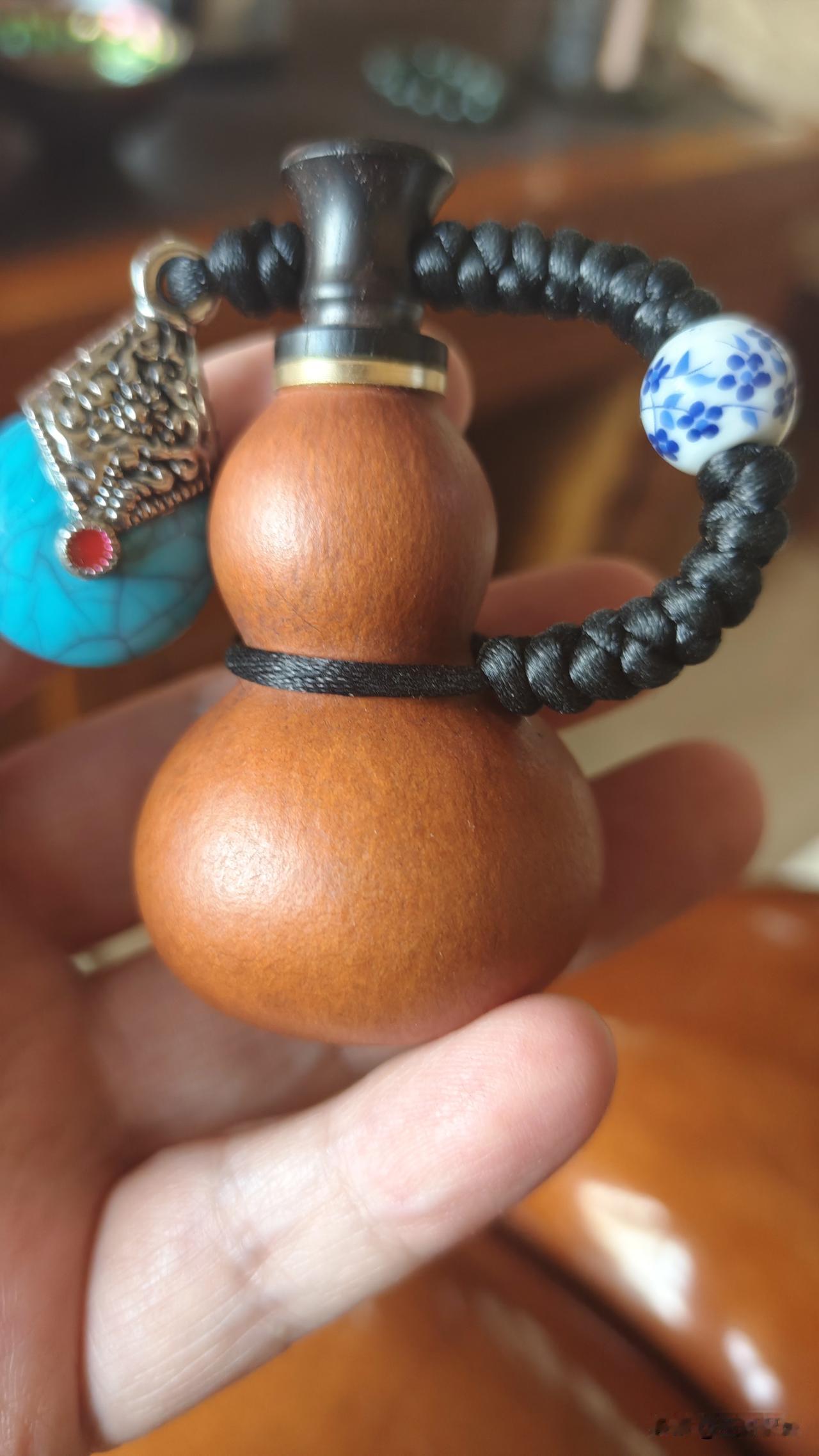 葫芦，天然葫芦，寓意就是福禄，昨天通过购物平台，请了一个天然文玩葫芦，葫芦里面有