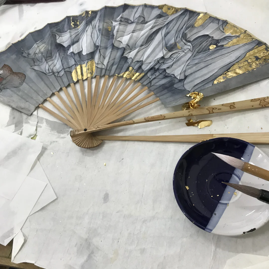 画扇｜贴金箔｜手绘工笔折扇