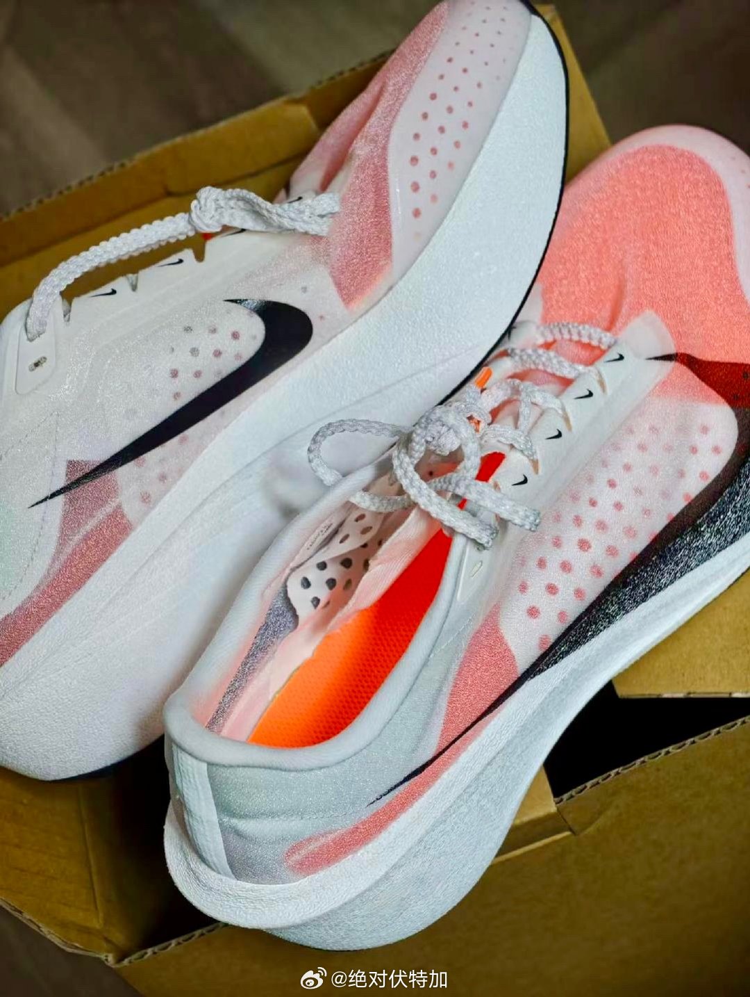 这是耐克 Nike 什么鞋？耐克 跑鞋 跑步鞋