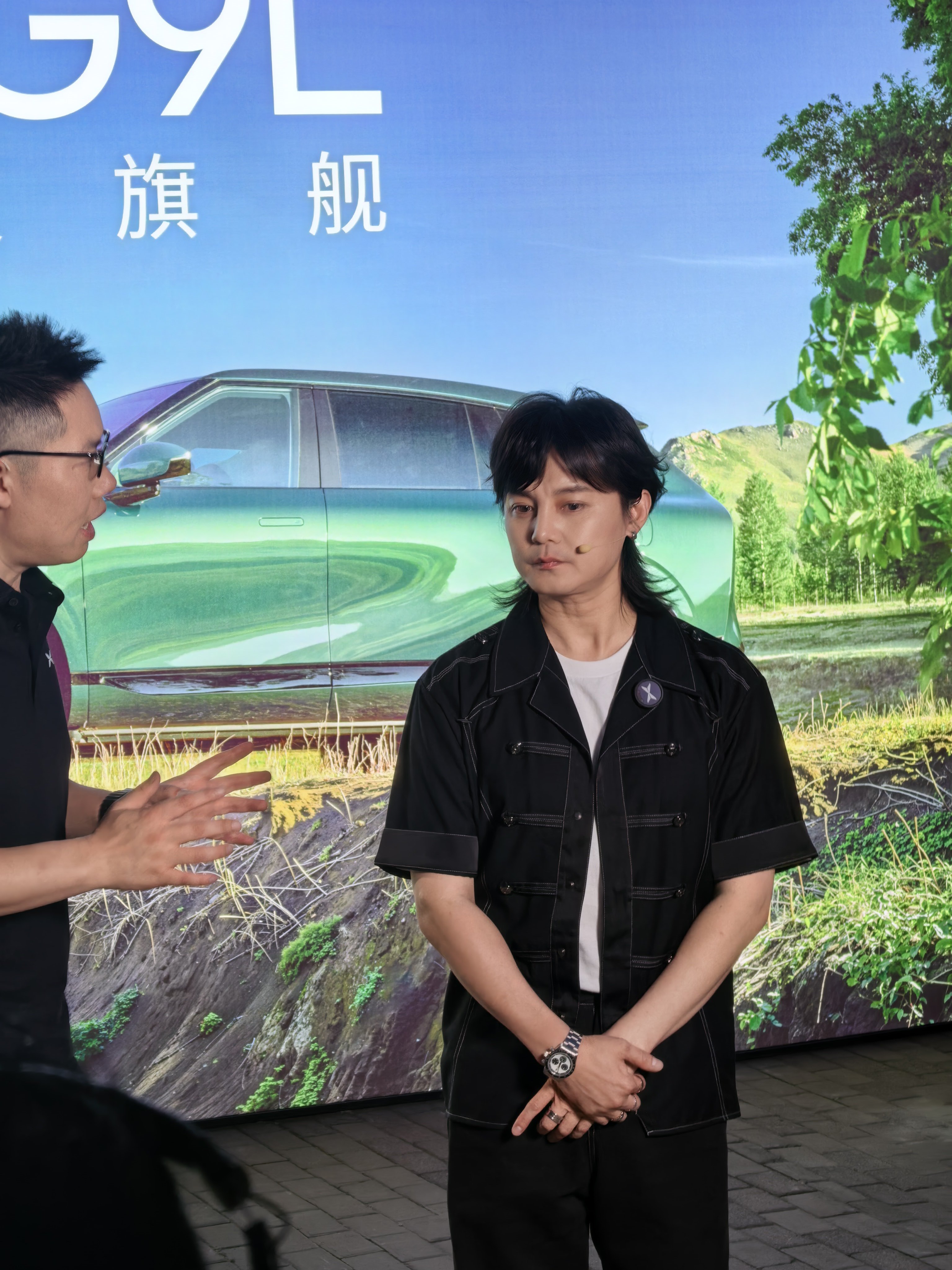 啊？这不是袁华吗？别打电话了，我怕三上误会[泪] ​​​