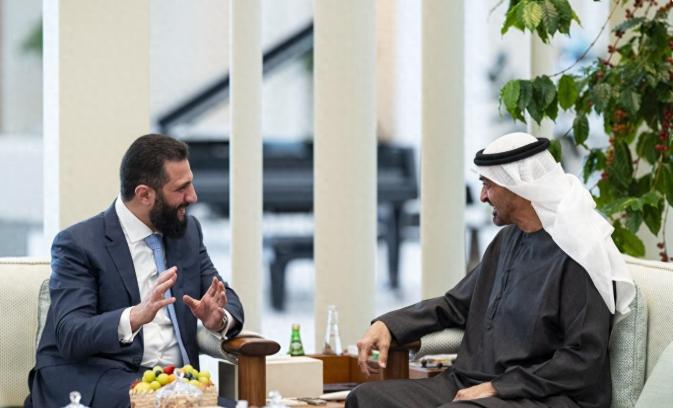 阿联酋终于彻底醒悟，境内美军基地一无是处，唯一的作用就是吸引炮火、引火烧身！花重