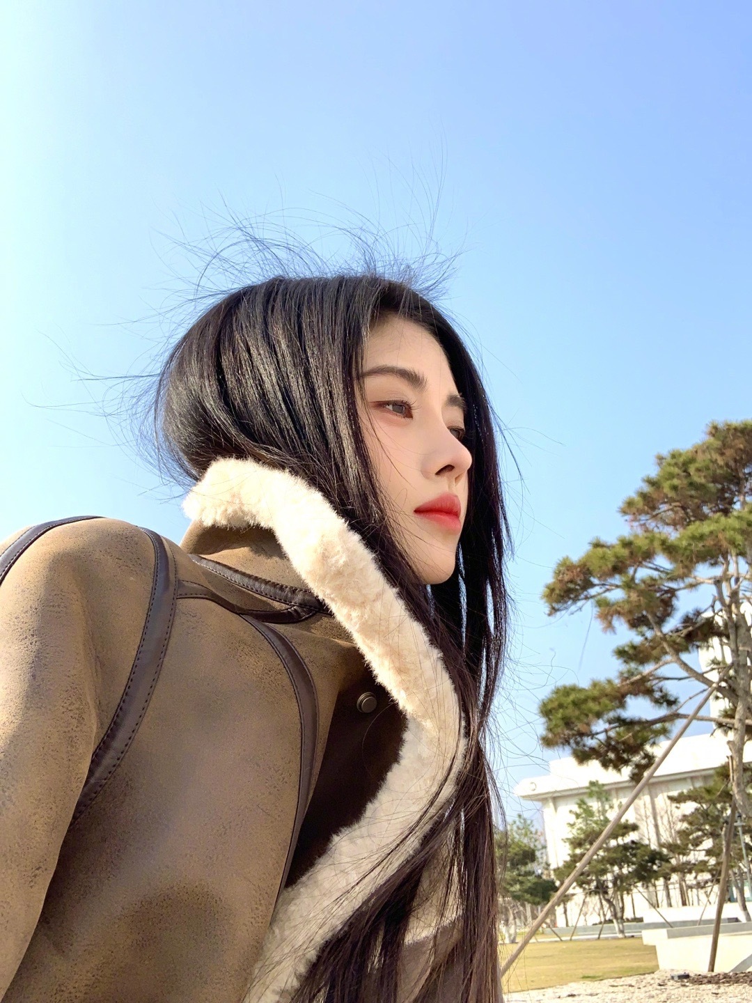 #鞠婧祎清透妆感# 鞠婧祎是怎么可以做到每次都那么美的！这次的妆容又是值得我们大