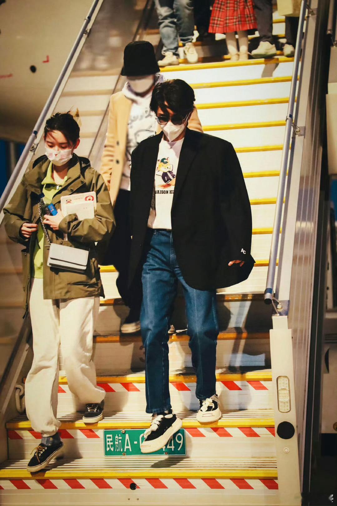 #张新成王玉雯被父母撮合过#就喜欢这种大大方方的友情，男帅女美，青梅竹马就是好磕