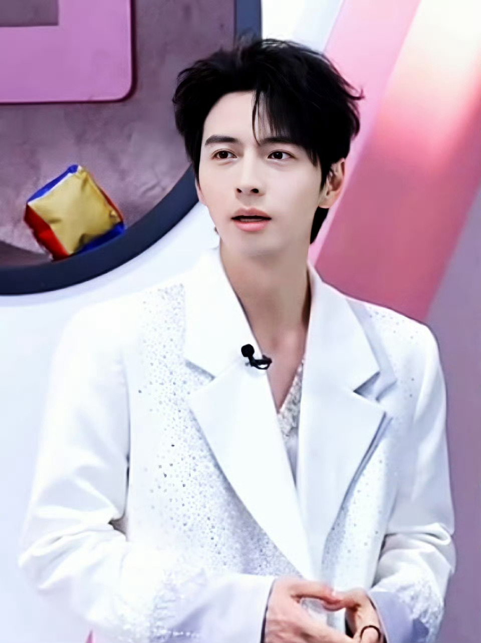 蒲熠星上海活动蒲熠星上海活动 白西装look 