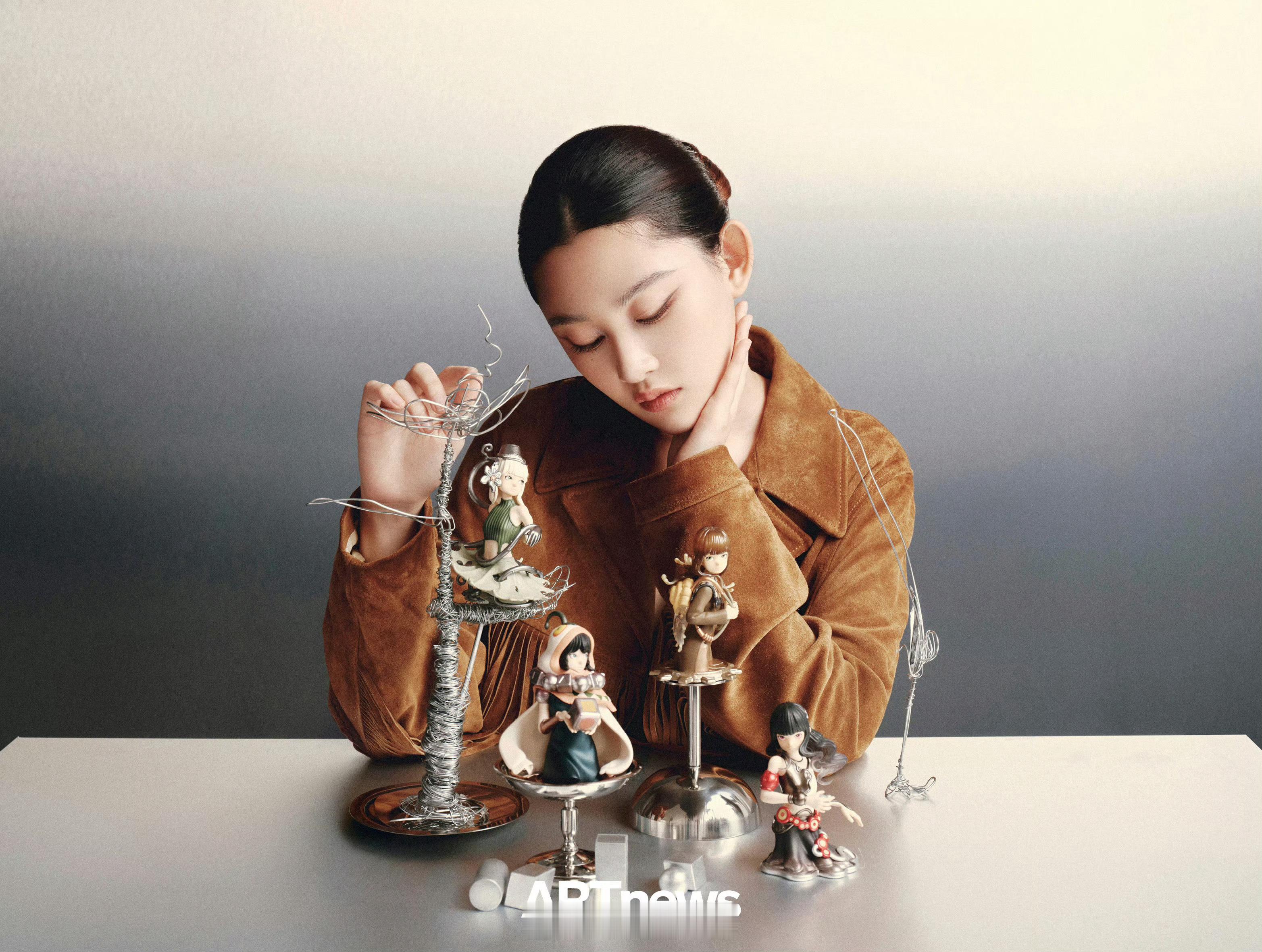 陈嫣冉赛博镜像大片 在无数个镜像碎片里，拼凑出一个完整的未来式。 