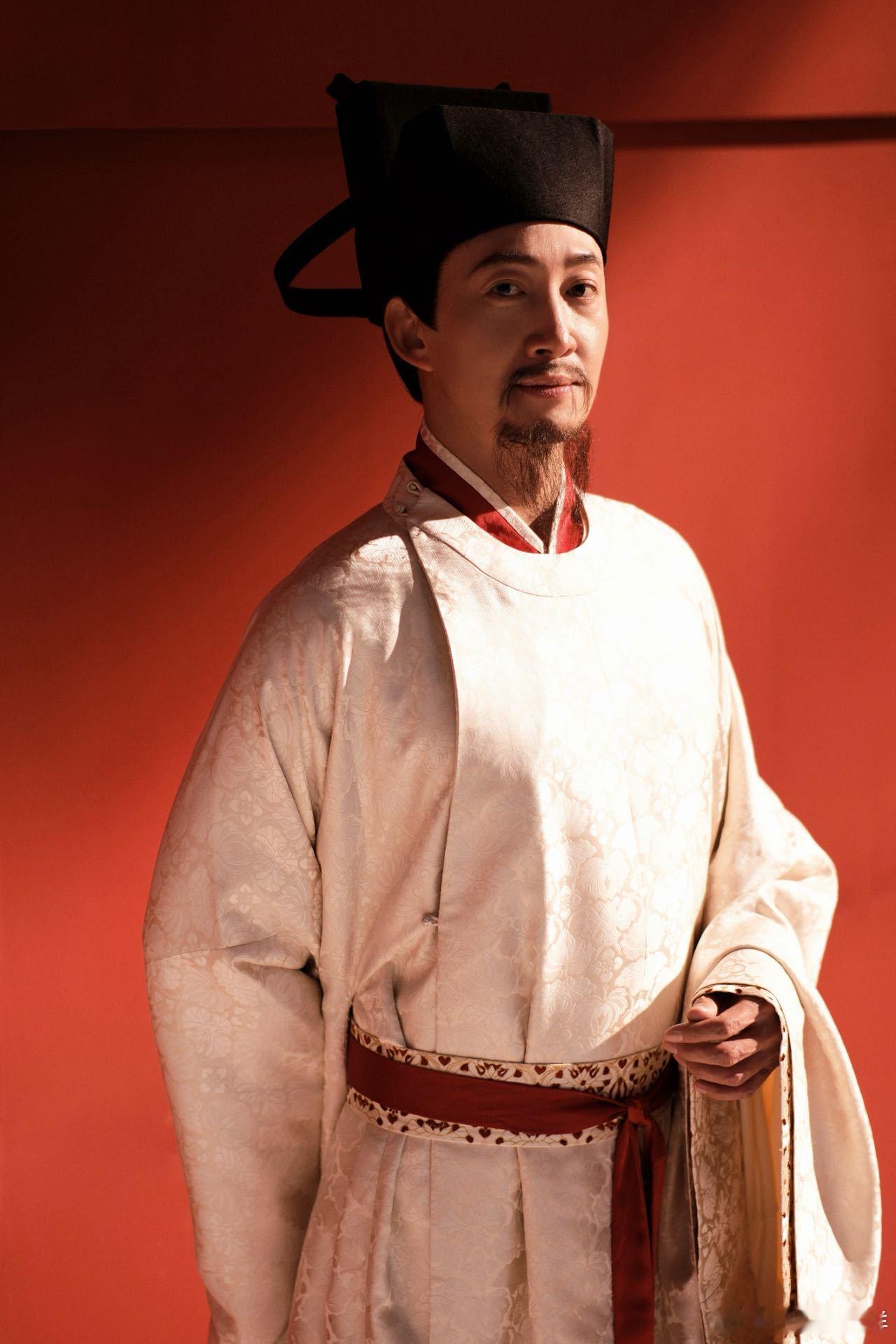 十二花神 好看看春晚《贺花神》鸡皮疙瘩都起来了！一月一花的设定超有新意，尤其是的