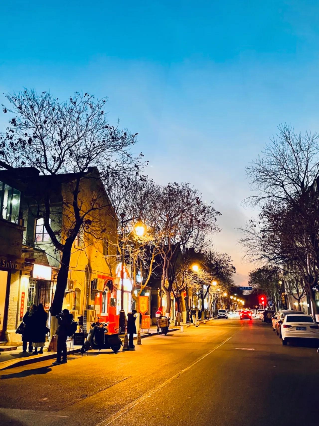 提前提醒一句，
1月8日-1月17日别出门，
很多年轻人人不知道，1月8号开始就