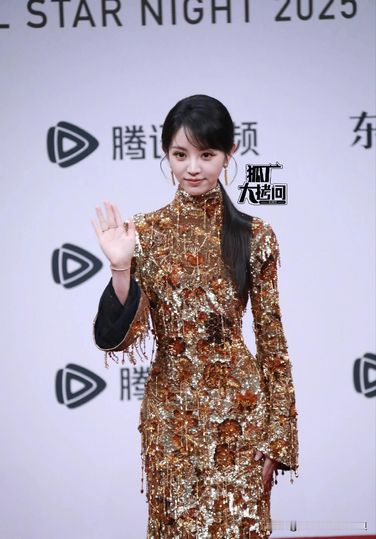 25岁真的是一个坎儿吗？

怎么感觉这些95🌸，突然间年龄感就都上来了？

今