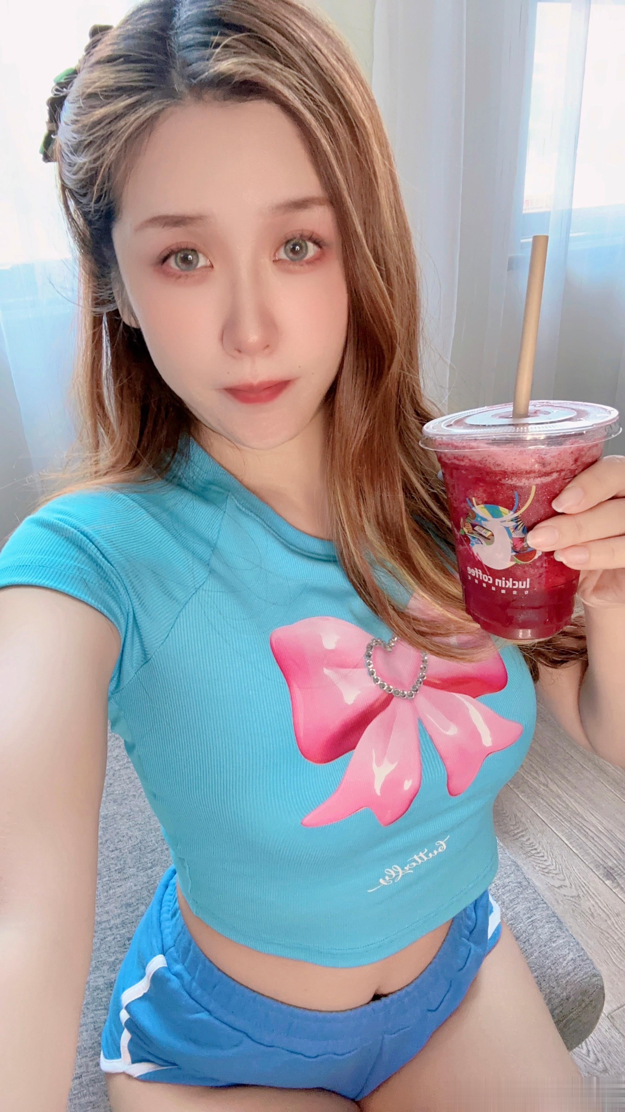 好的生活 就是好好生活#宅男女神##月野兔nana#  ​​​