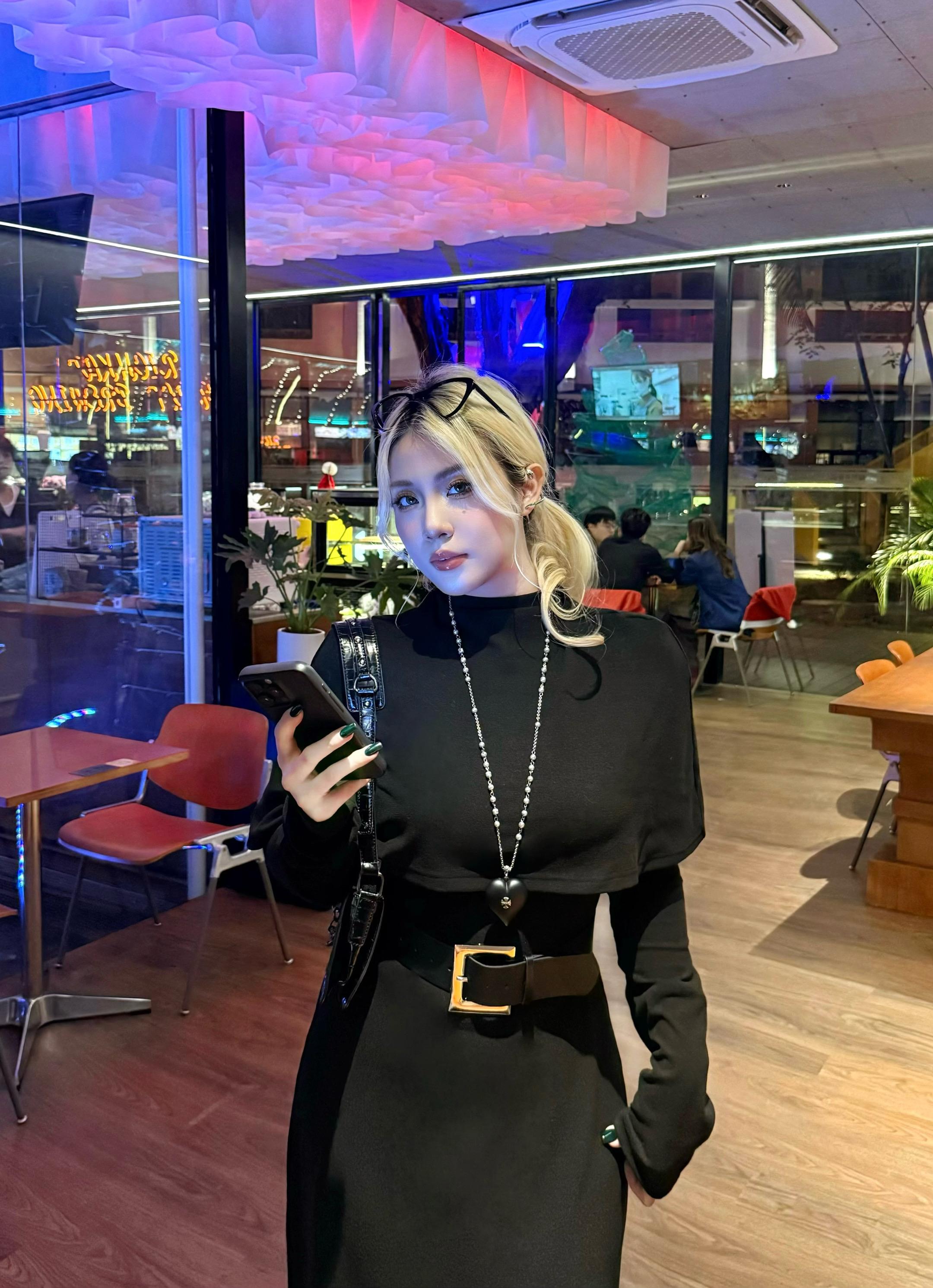 “不要因为别人的一句话 就扼杀自己一天的好心情 也不要因为几件不顺心的...