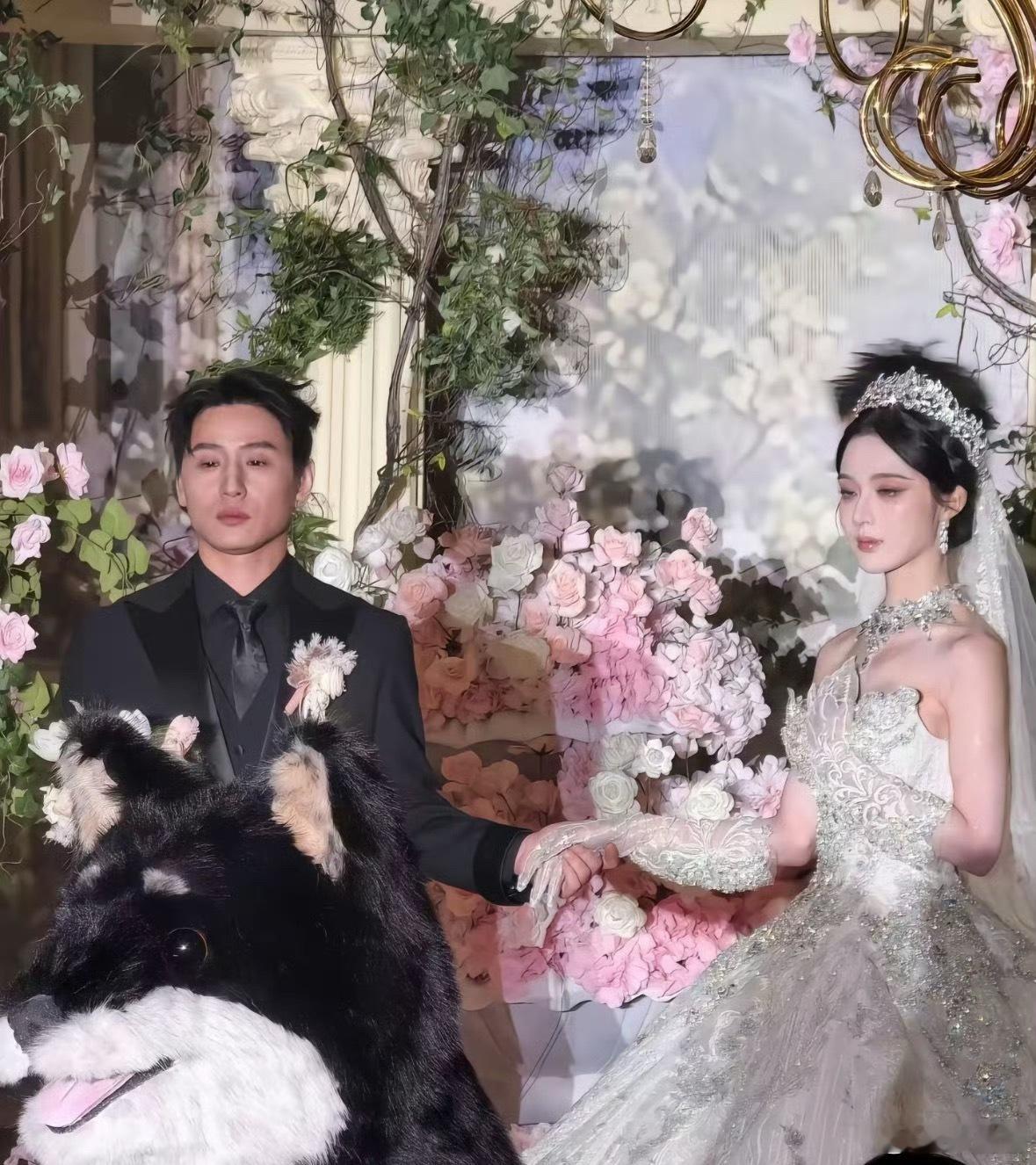 网红施梦露官宣结婚施梦露 结婚啦，真的好美啊，祝福施梦露 周杨 此刻的美好值得永