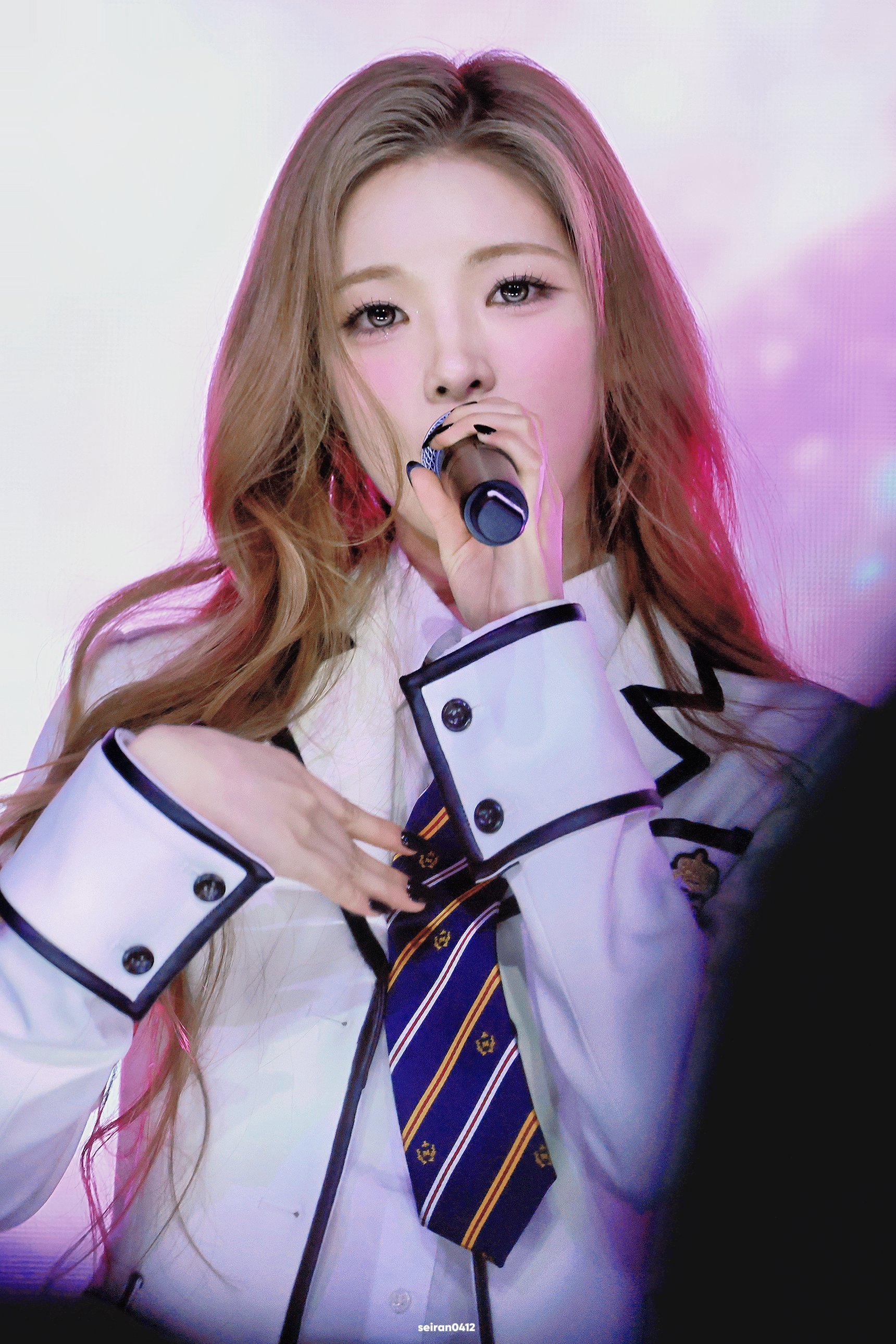 光绕过你天使般的脸.