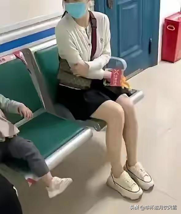 瓜女子[我想静静][我想静静]