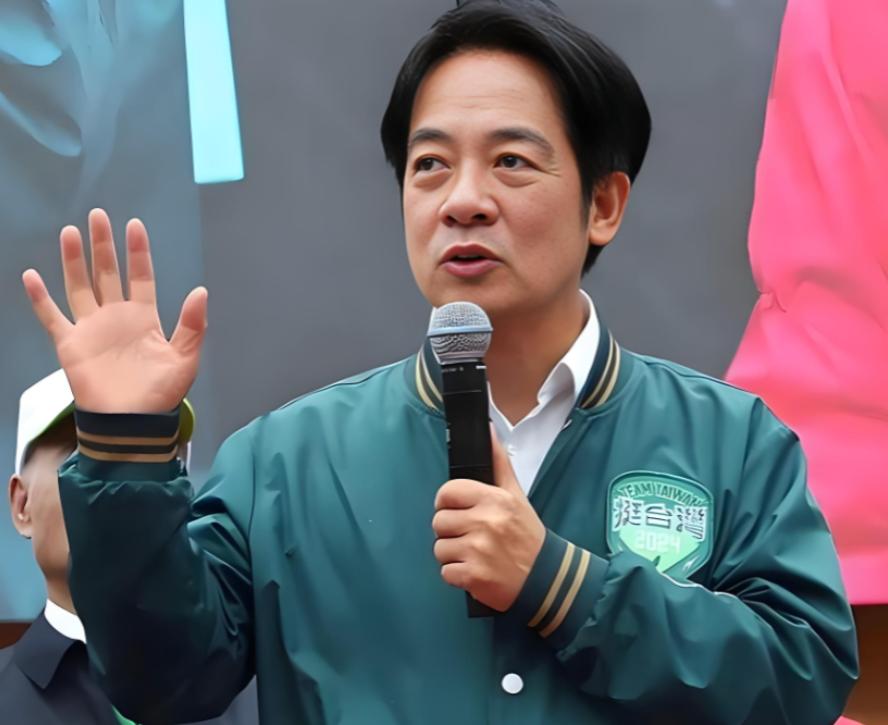 大陆十项惠台政策刚落地，赖清德就坐不住了！
 
当着媒体的面，他直接把这份给台湾