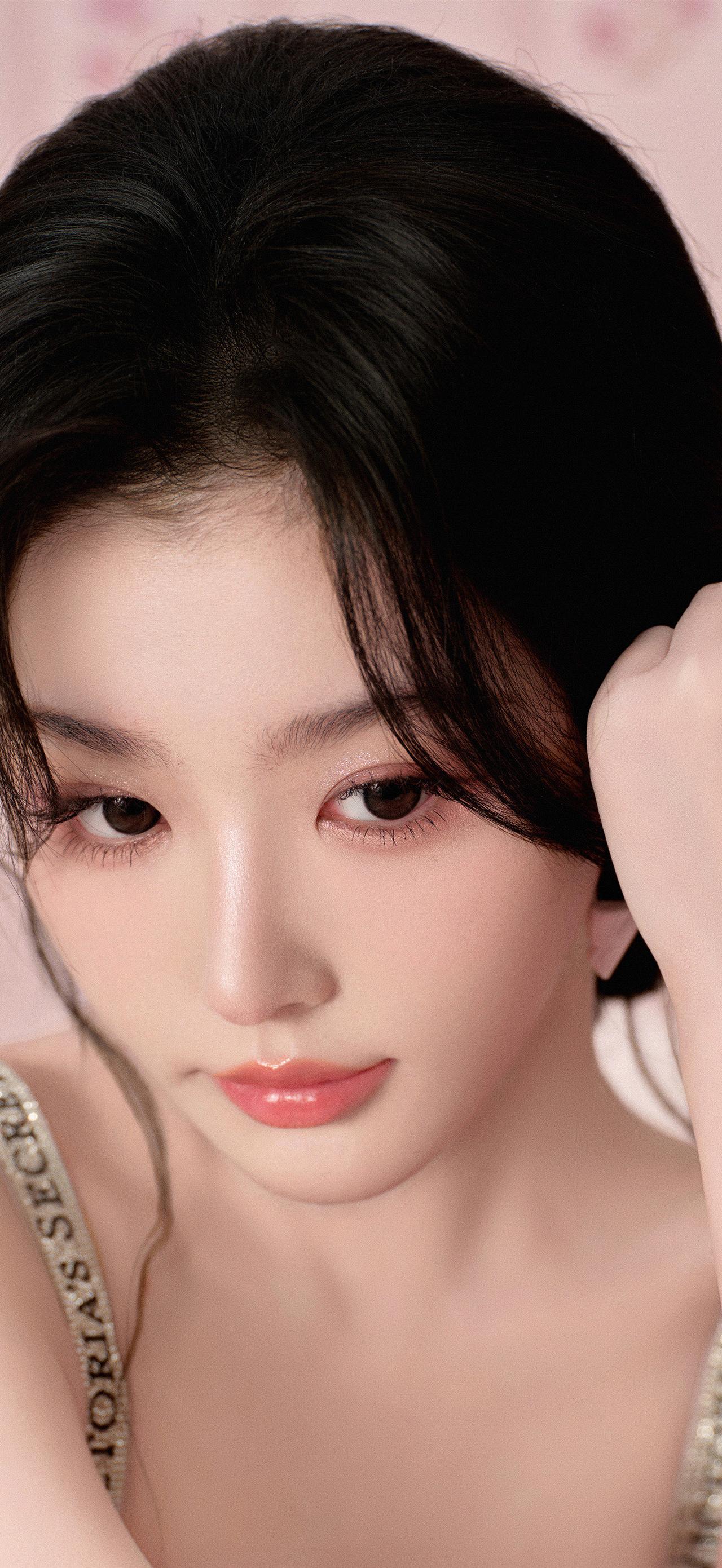 美女壁纸-第5701期-孔雪儿