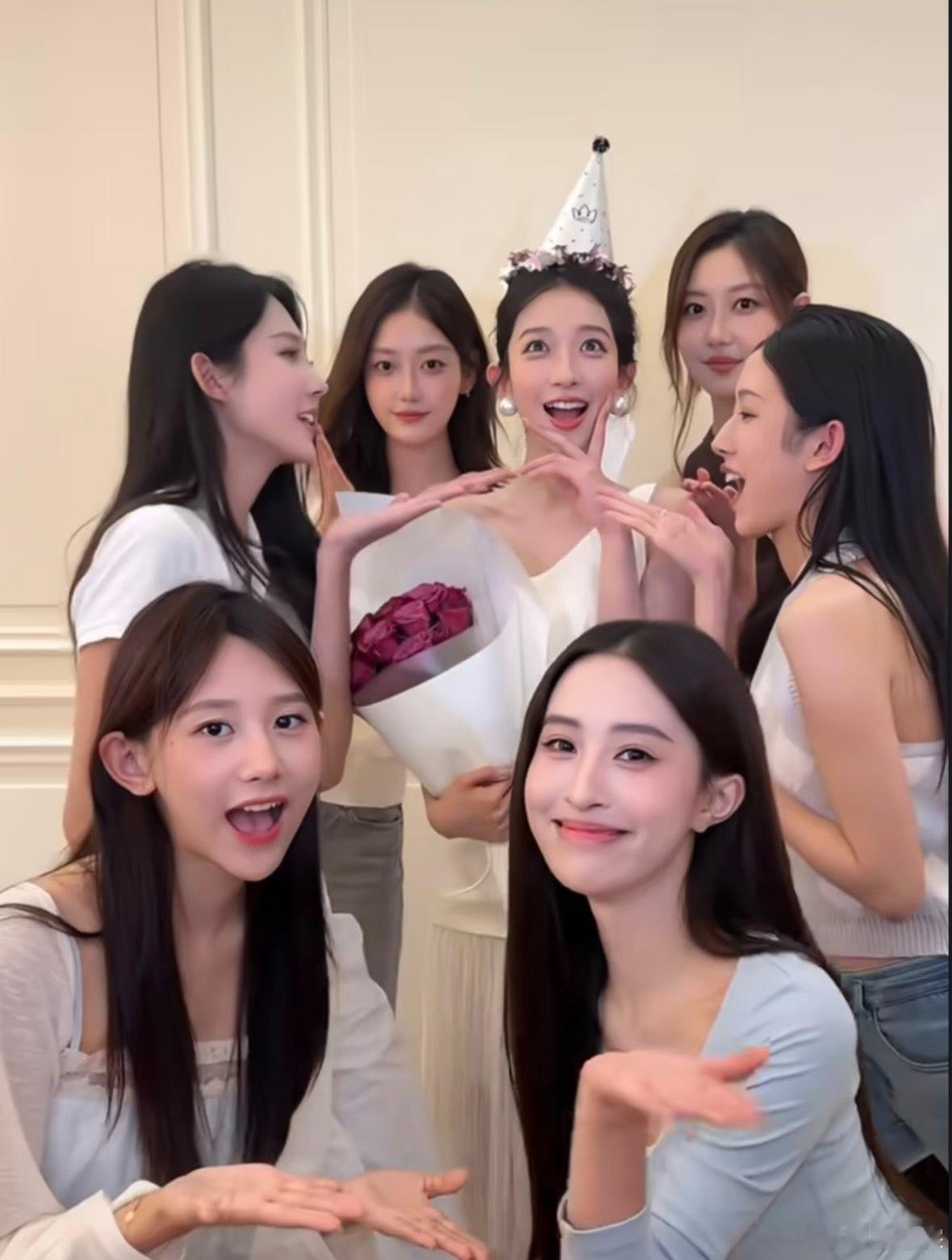 萌萌生日🎂心动9全女嘉宾线下见面啦赏心悦目，萌萌生日快乐心动的信号 ​​​