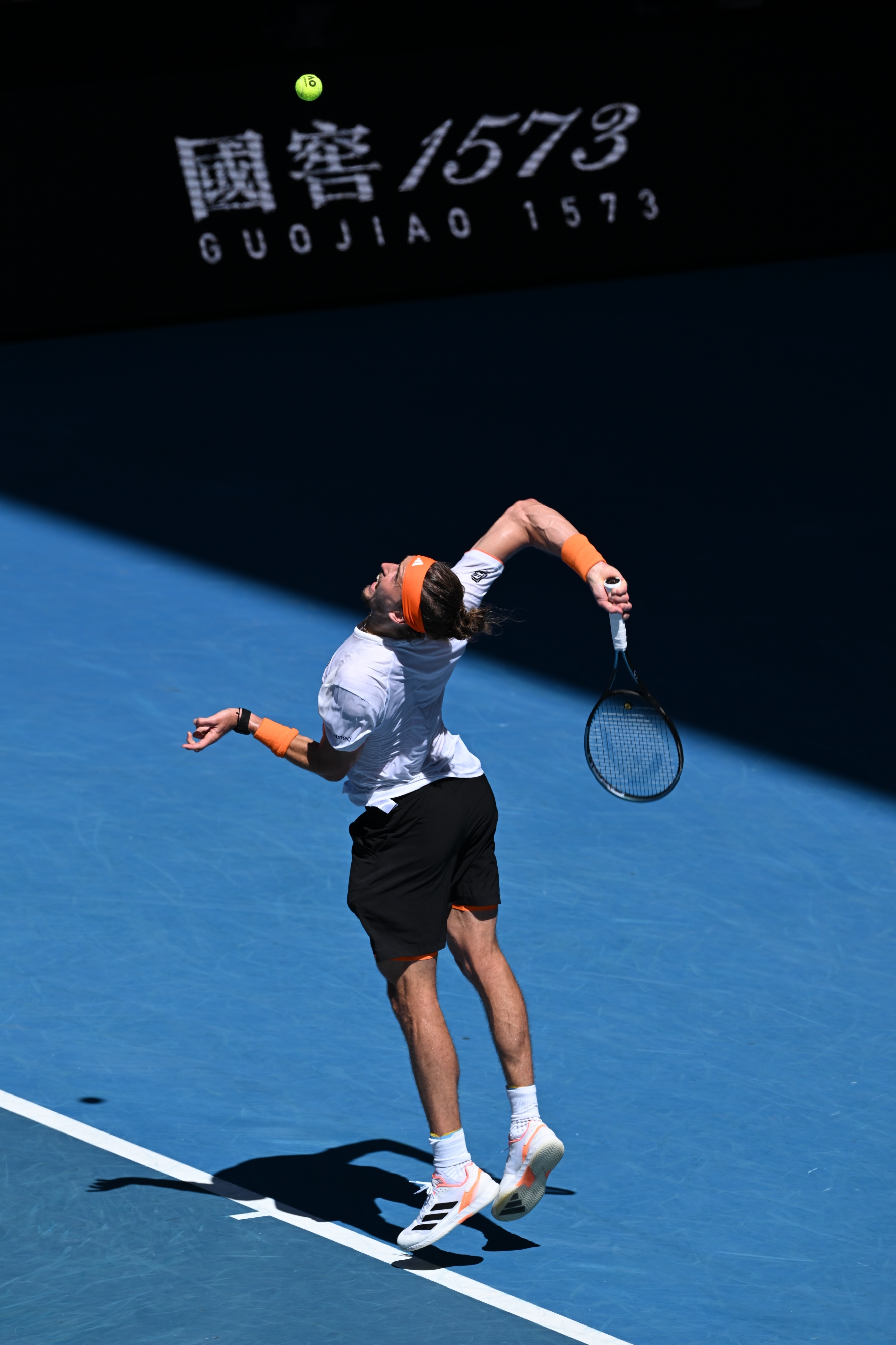 兹维列夫连扳两盘4-6、6-7、7-6、7-6和阿尔卡拉斯进入决胜盘了～阿尔卡拉