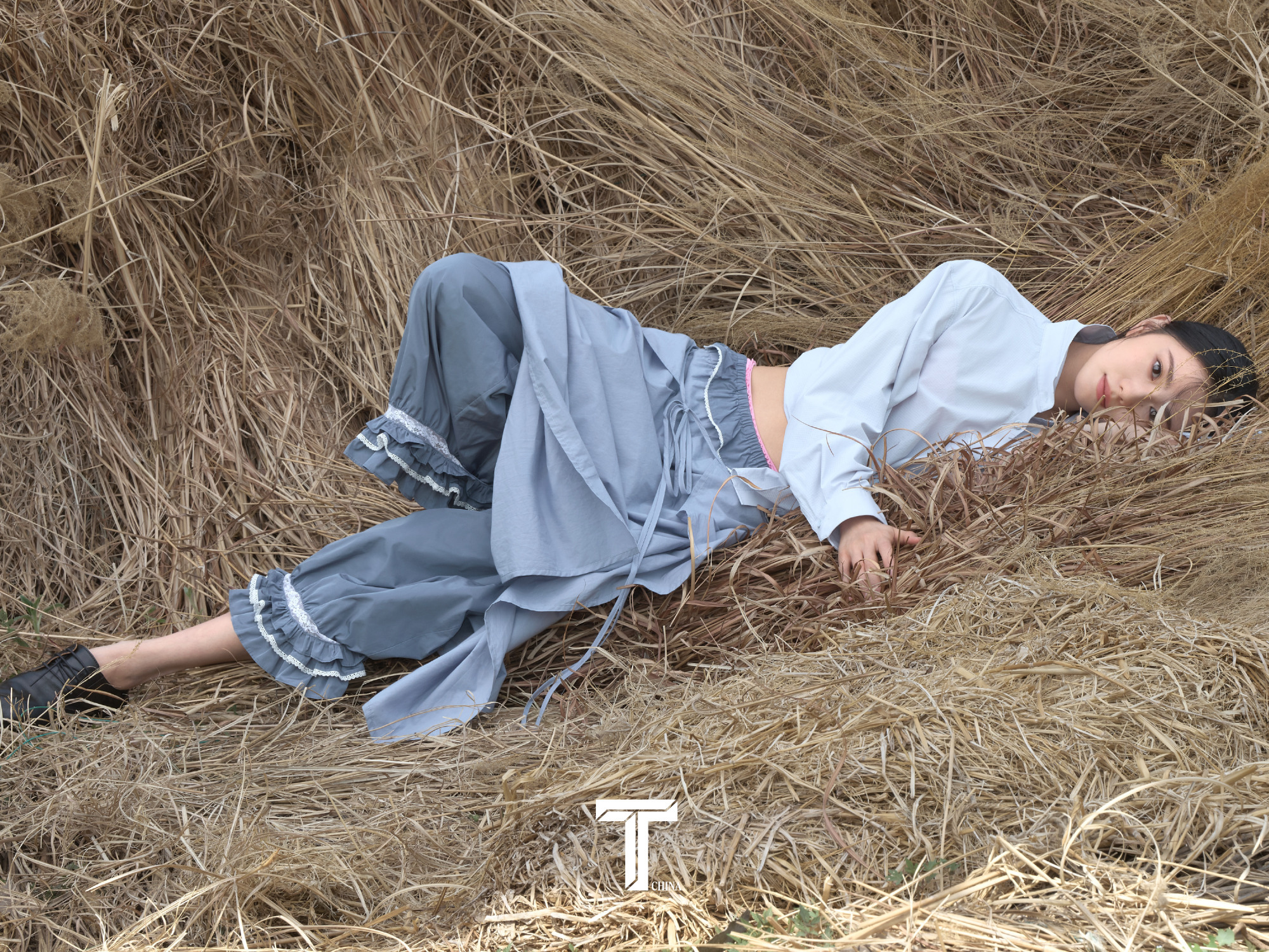 这组拍太好了，miu想要的并非甜美可爱风而是野生少女感。