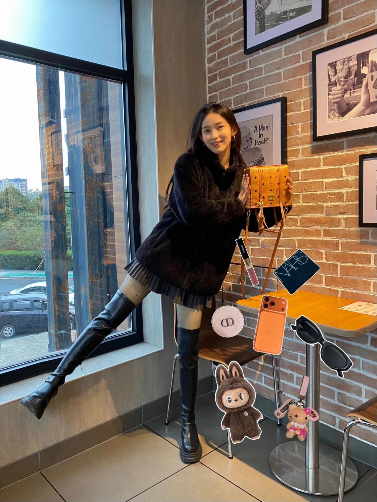 翻包日记📖 菜篮子居然这么能装！|||谁懂啊！MCM菜篮子直接焊在我身上了！?