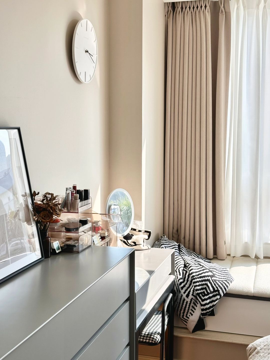 我真的好爱这个被阳光🌞眷顾的10㎡小房间～