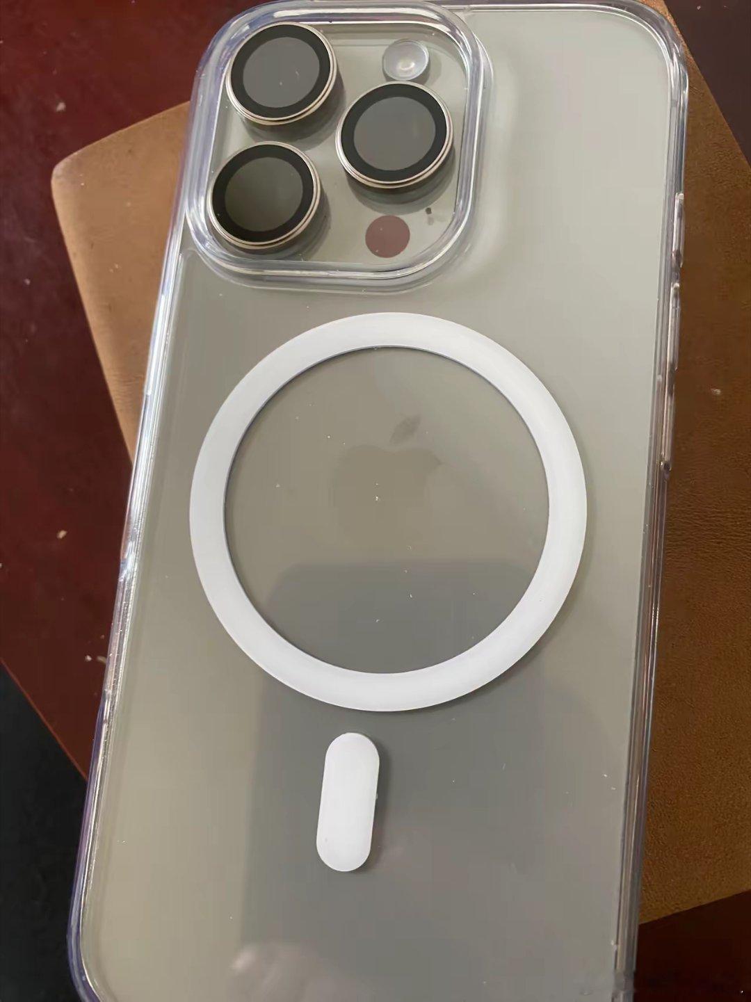 iPhone 16pro 到手差不多一个月了，说句实在话，续航真的很给力，两天一