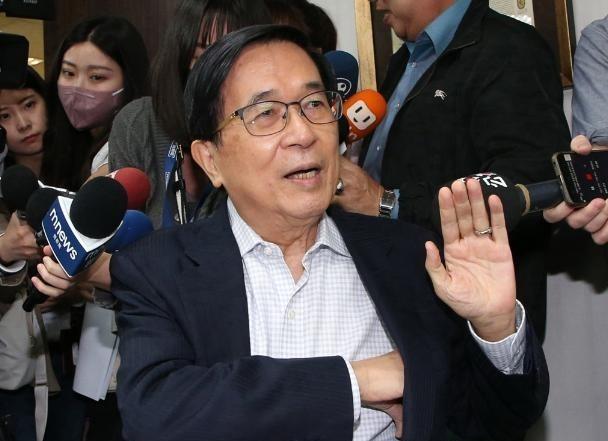台湾地区“前领导人”陈水扁发表声明。6月29日，陈水扁点名喊话赖清德：你这第一任