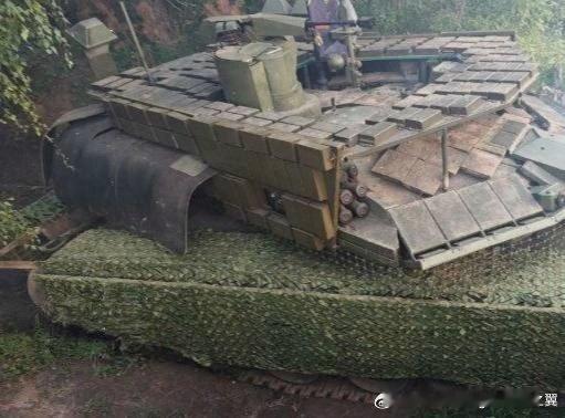 T-90M的爆反顶棚 ​​​