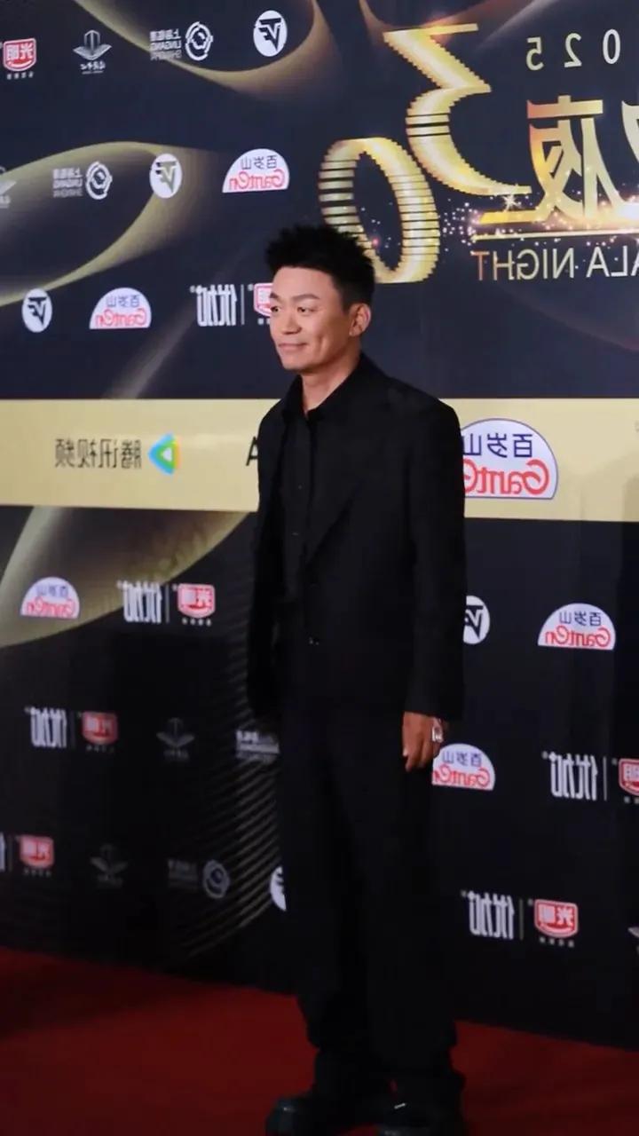 激动人心的时刻将于今天到来，我们先猜猜:白玉兰最佳男主角到底是谁？
      