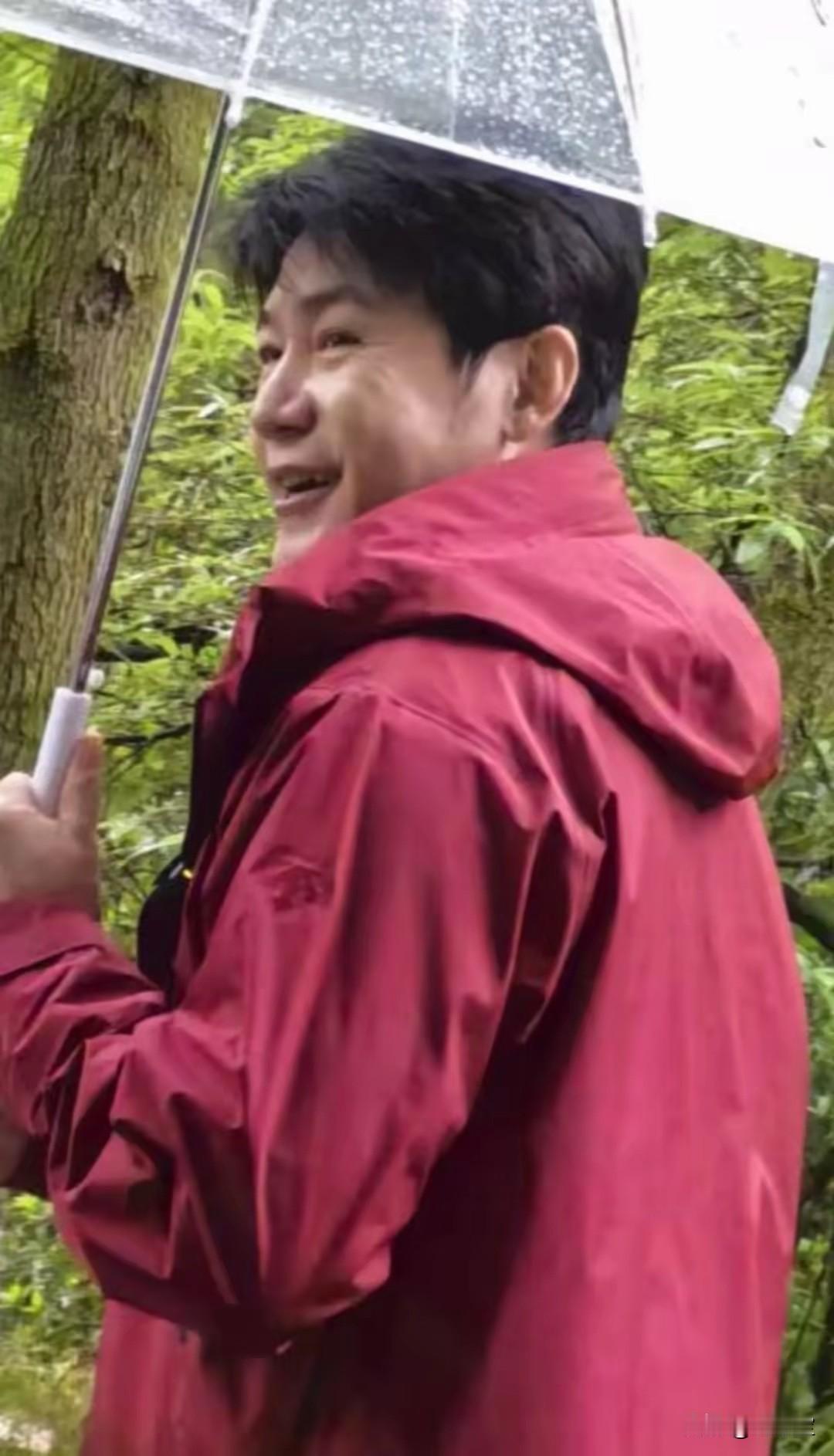 男人发福才是真的难看
果然那些欣赏不来陆毅帅的人
眼光还是蛮长远的
我一直都不懂