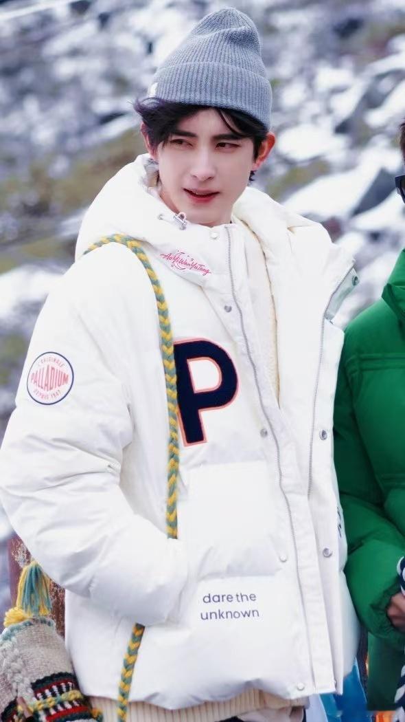 白鹿说敖瑞鹏又装上了奔跑吧 敖瑞鹏用实际行动证明：人有多大胆，flag有多易倒。