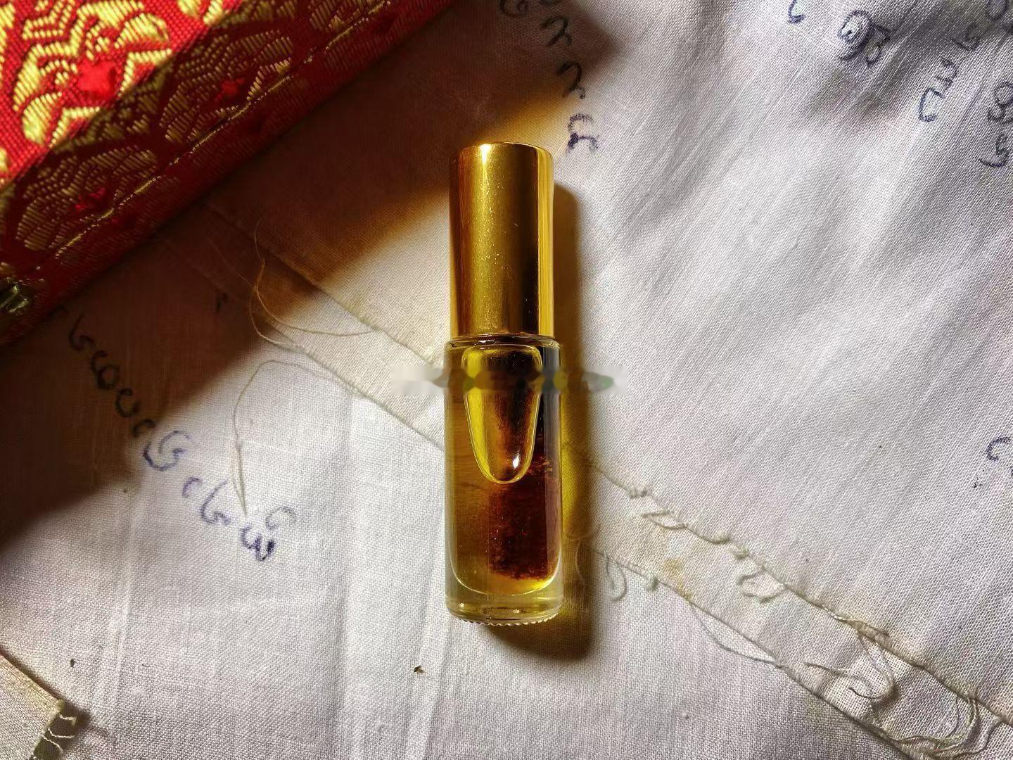 最好的人缘油之一“神尼雅妃蒲春 ”【双蜜蜂人缘油】古巴邦提达 