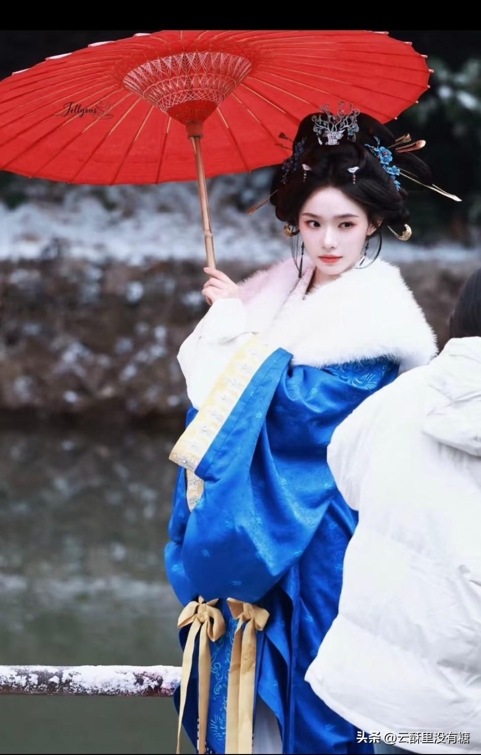 网上都在唱衰张凌赫和林允的《归鸾》，说没CP感不想看……姐妹们，我反而觉得新鲜感