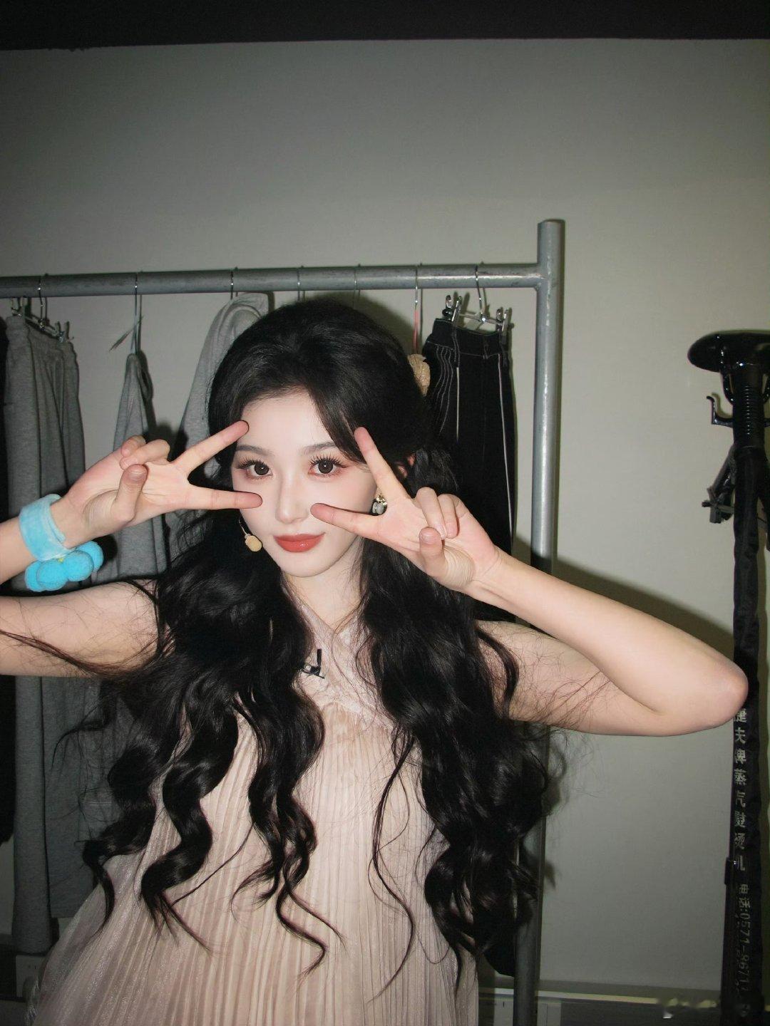 孔雪儿好六cha舞直拍梦回了孔雪儿cha了goodbyebaby你好星期六谁的青