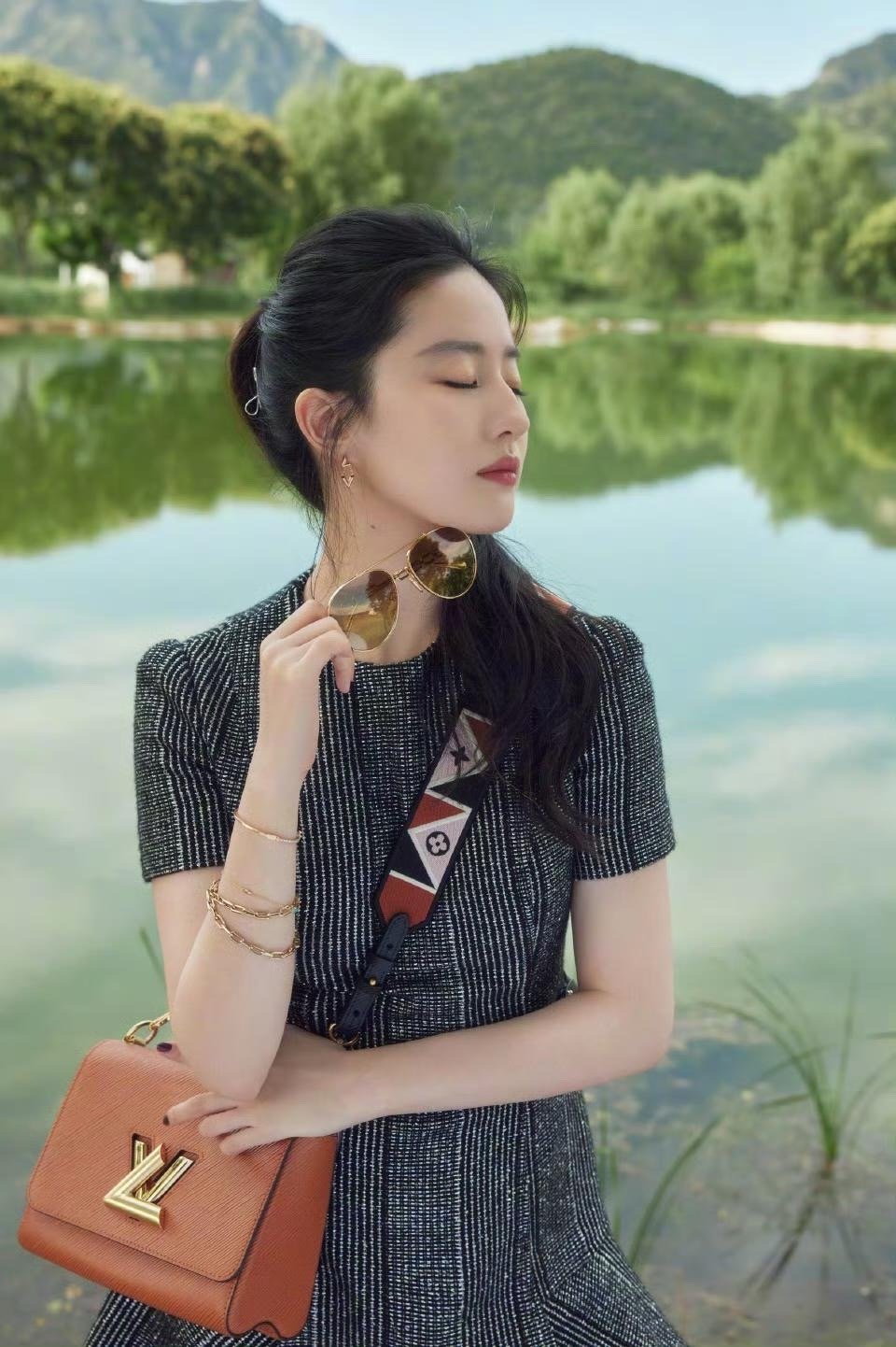 刘亦菲太绝了！美得不像话～ ​​​