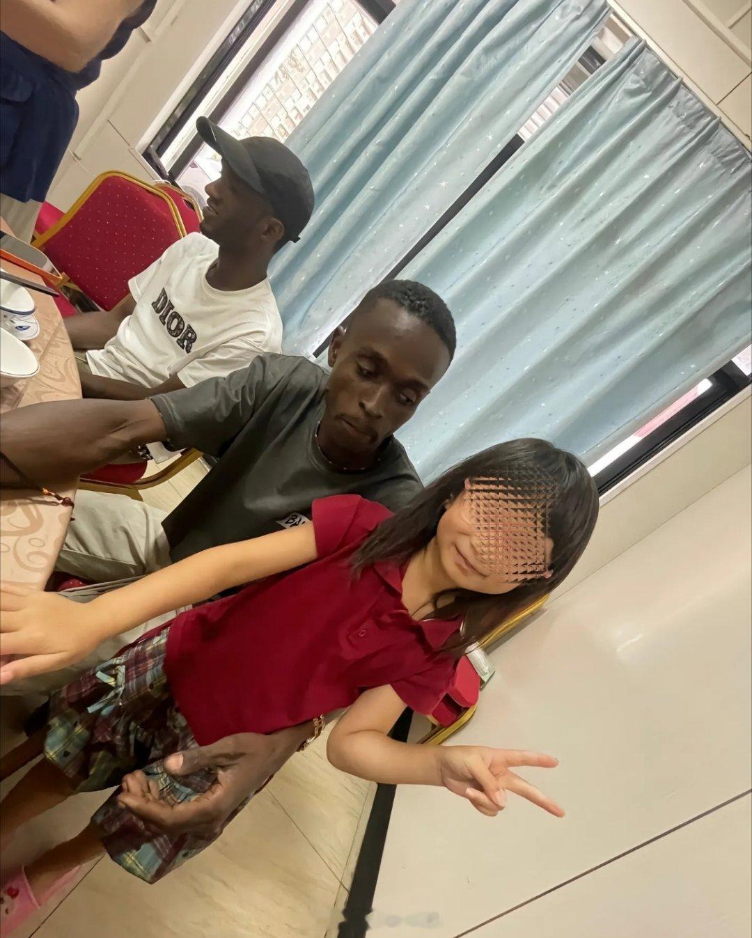 不知道家长是怎么想的，从小就要培养吗？ 