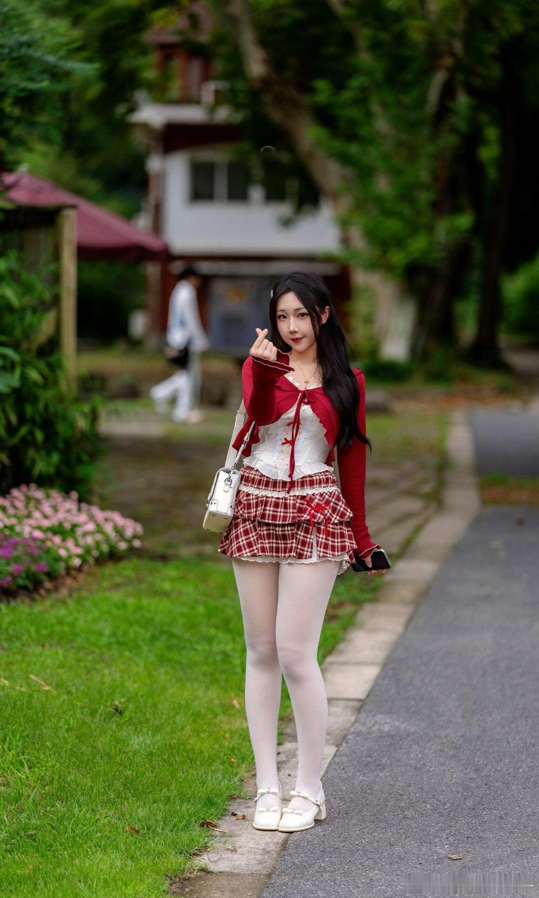 肉肉的白丝 ​​​